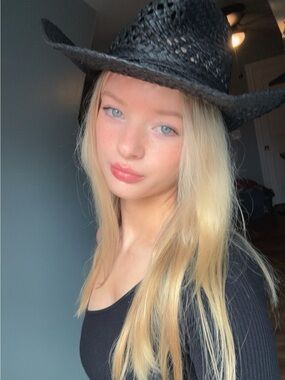 Meet your Posher, Rilyn